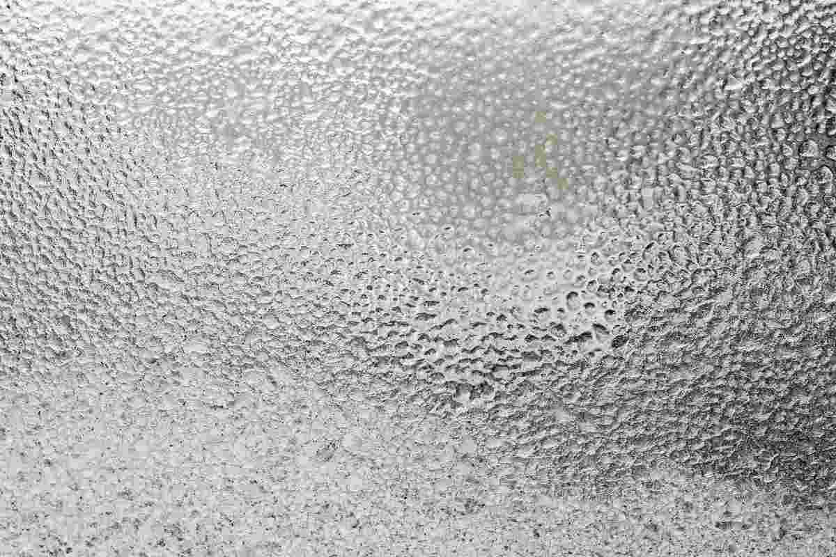 vetri brinati dal freddo