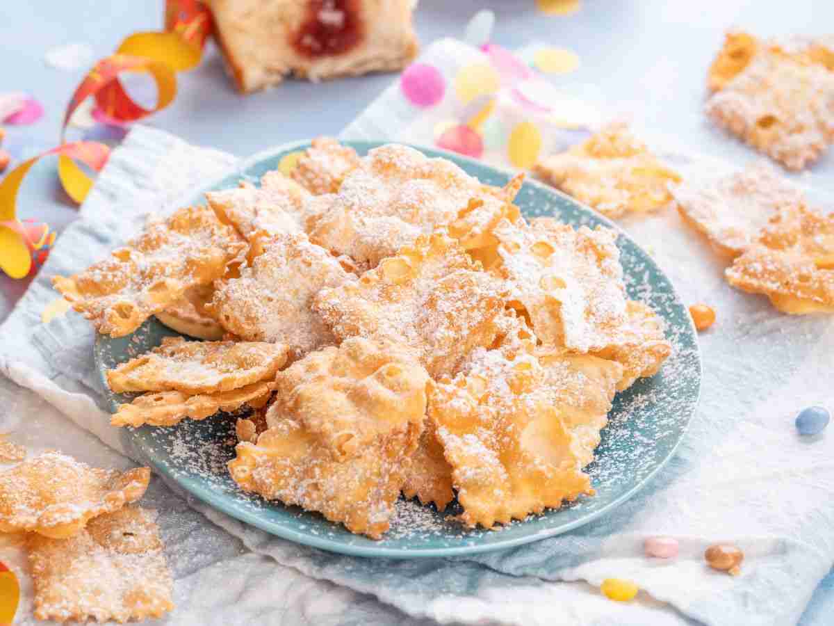 chiacchiere in un piatto