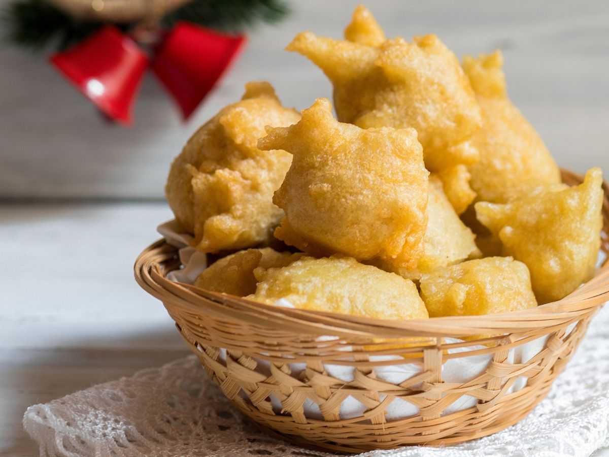 frittelle salate in un cestino